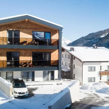 アパート Arula Gmbh サンクト・アントン・アム・アールベルク